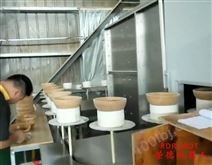 竹碗机器人喷油自动化生产线